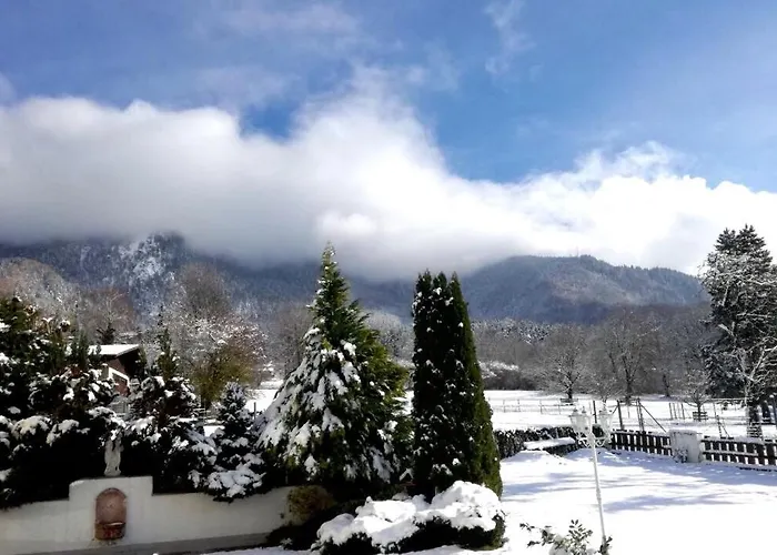 Burg Cafe Hotel Marquartstein