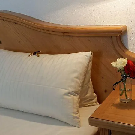 Burg Cafe Отель